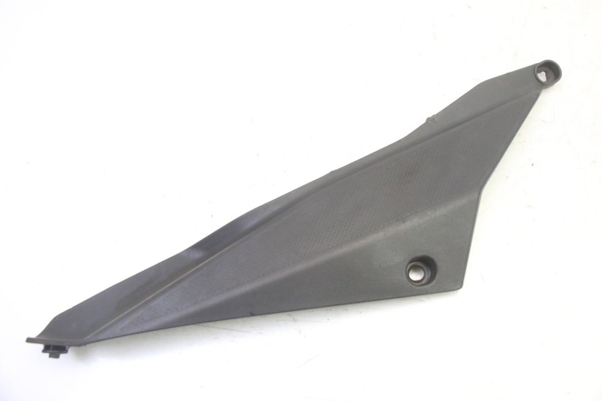 photo de OSŁONA POD SIODŁEM PRAWA GILERA SMT SUPERMOTARD 50 (2009 - 2017) - Widok główny