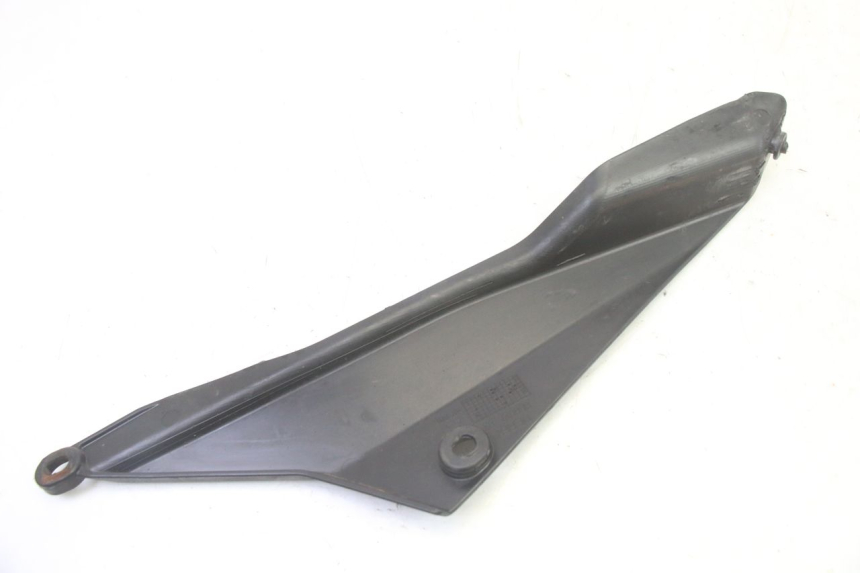 photo de OSŁONA POD SIODŁEM PRAWA GILERA SMT SUPERMOTARD 50 (2009 - 2017) - Zbliżenie techniczne