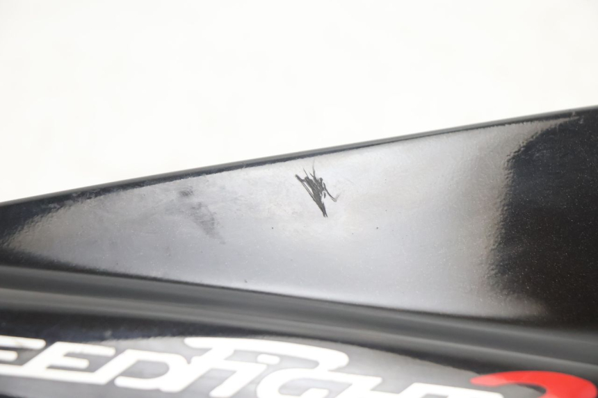 photo de OSŁONA POD SIODŁEM PRAWA PEUGEOT SPEEDFIGHT 2 AC 50 (2000 - 2009) - Zoom stanu zużycia