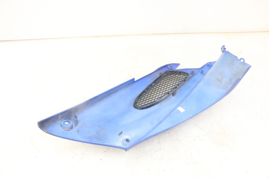 photo de OSŁONA POD SIODŁEM PRAWA PEUGEOT SPEEDFIGHT 2 LC 50 (2000 - 2009) - Inny kąt widzenia