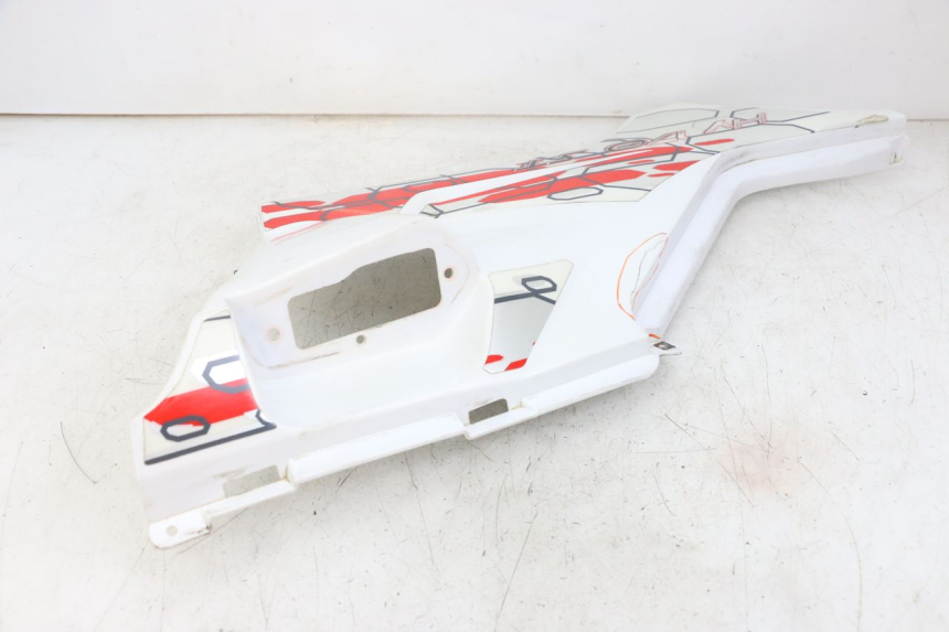 photo de OSŁONA POD SIODŁEM PRAWA HYTRACK ST 170 (2020 - 2024) - Stan powierzchni