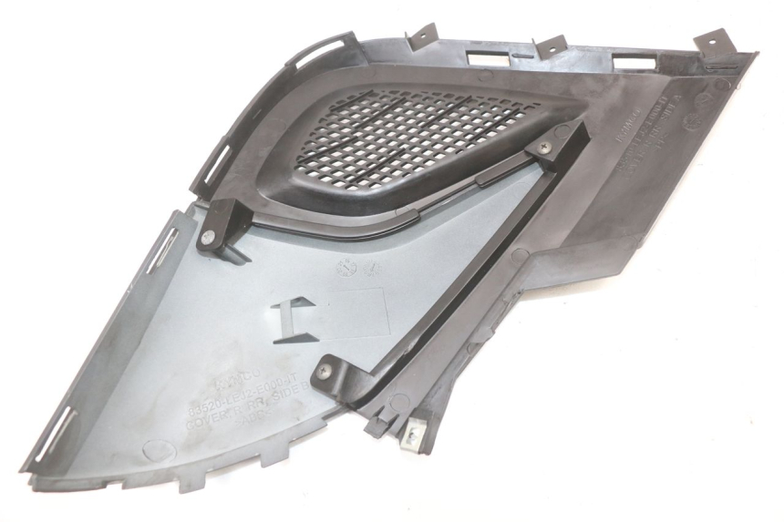 photo de OSŁONA POD SIODŁEM PRAWA KYMCO SUPER 8 4T 50 (2021 - 2024) - Inny kąt widzenia