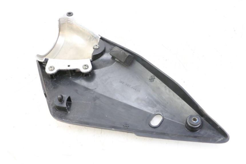 photo de OSŁONA POD SIODŁEM PRAWA SUZUKI GSF S BANDIT 600 (2000 - 2004) - Szczegół części