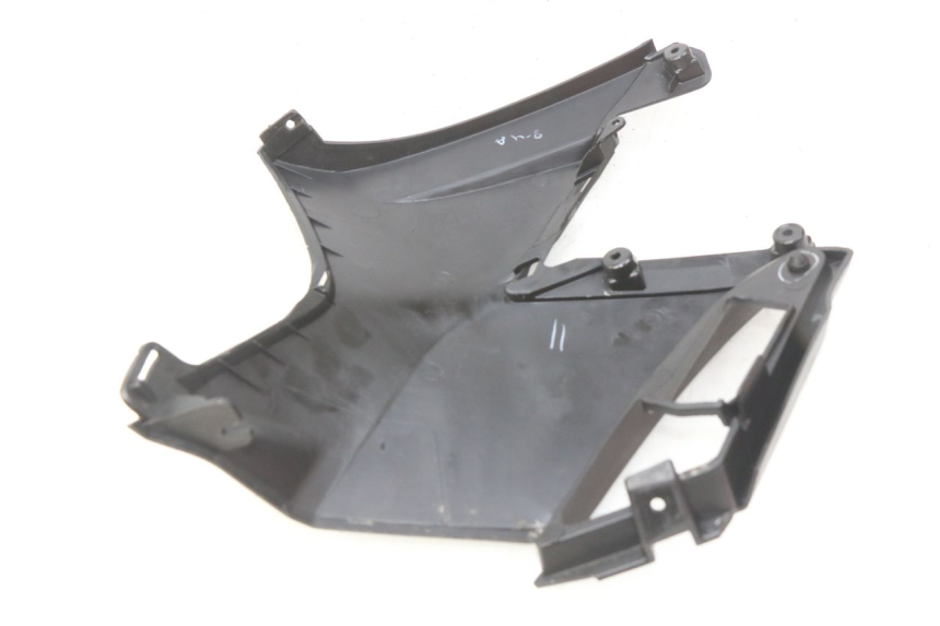 photo de OSŁONA POD SIODŁEM PRAWA APRILIA SXR 50 (2021 - 2023) - Zoom stanu zużycia