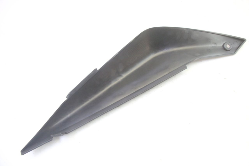 photo de OSŁONA POD SIODŁEM PRAWA KSR TR SM 50 (2015 - 2018) - Zbliżenie techniczne