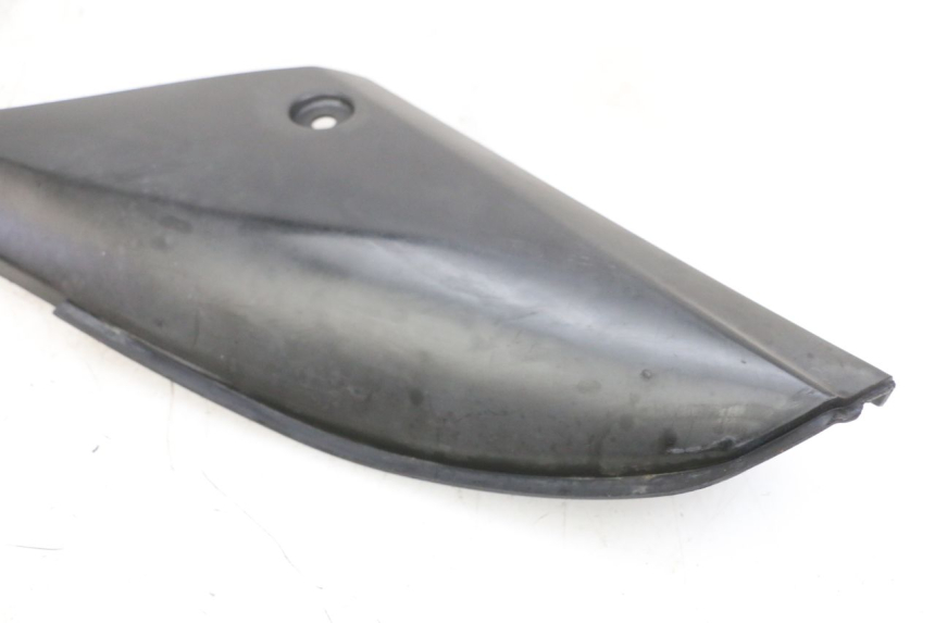 photo de OSŁONA POD SIODŁEM PRAWA YAMAHA TZR 50 (2008 - 2016) - Punkty mocowania