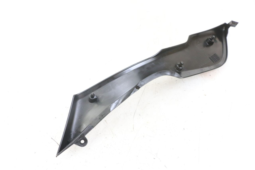 photo de OSŁONA POD SIODŁEM PRAWA KAWASAKI VERSYS ABS 650 (2015 - 2018) - Zoom stanu zużycia