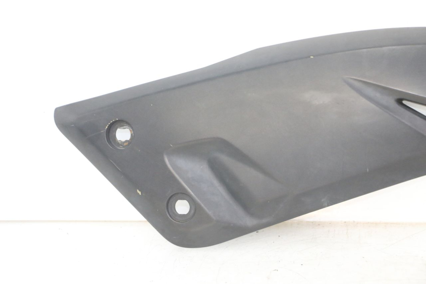 photo de OSŁONA POD SIODŁEM PRAWA YAMAHA X-MAX XMAX ABS 250 (2010 - 2012) - Oznaczenia i referencje
