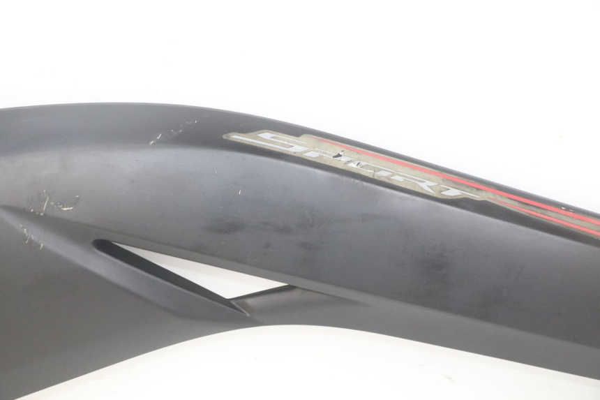 photo de OSŁONA POD SIODŁEM PRAWA YAMAHA X-MAX XMAX 125 (2010 - 2013) - Zbliżenie komponentów