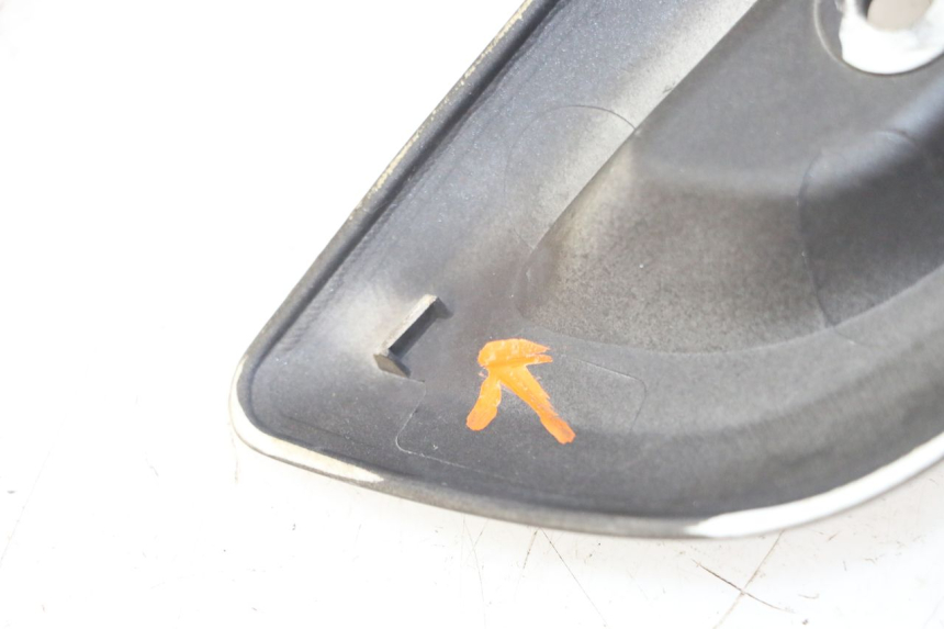 photo de OSŁONA POD SIODŁEM PRAWA YAMAHA X-MAX XMAX 125 (2010 - 2013) - Inny kąt widzenia