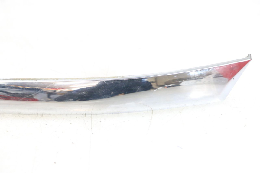 photo de OSŁONA POD SIODŁEM PRAWA PIAGGIO X8 125 (2004 - 2007) - Widok ogólny