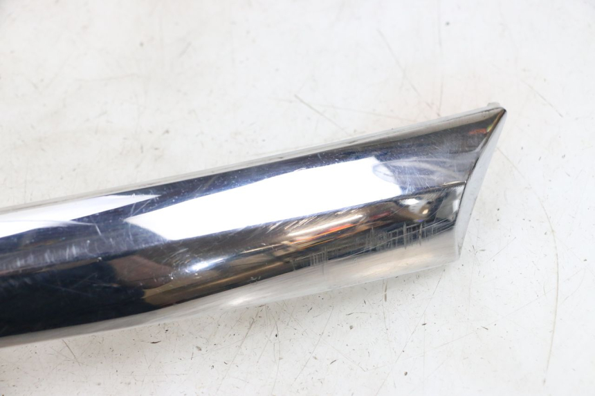 photo de OSŁONA POD SIODŁEM PRAWA PIAGGIO XEVO - X EVO 125 (2007 - 2017) - Inny kąt widzenia