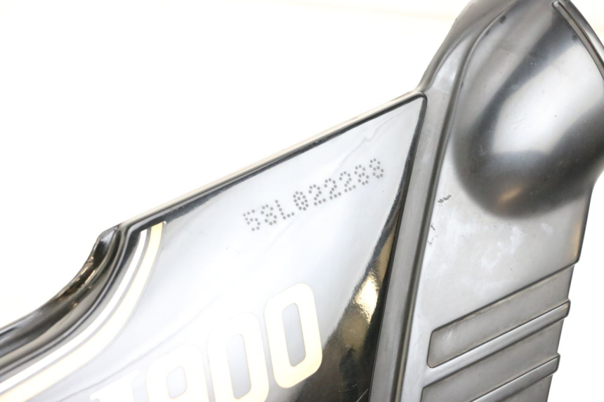 photo de OSŁONA POD SIODŁEM PRAWA YAMAHA XJ F 900 (1983 - 1994) - Szczegół części