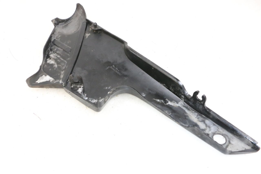 photo de OSŁONA POD SIODŁEM PRAWA YAMAHA XJ F 900 (1983 - 1994) - Zoom stanu zużycia