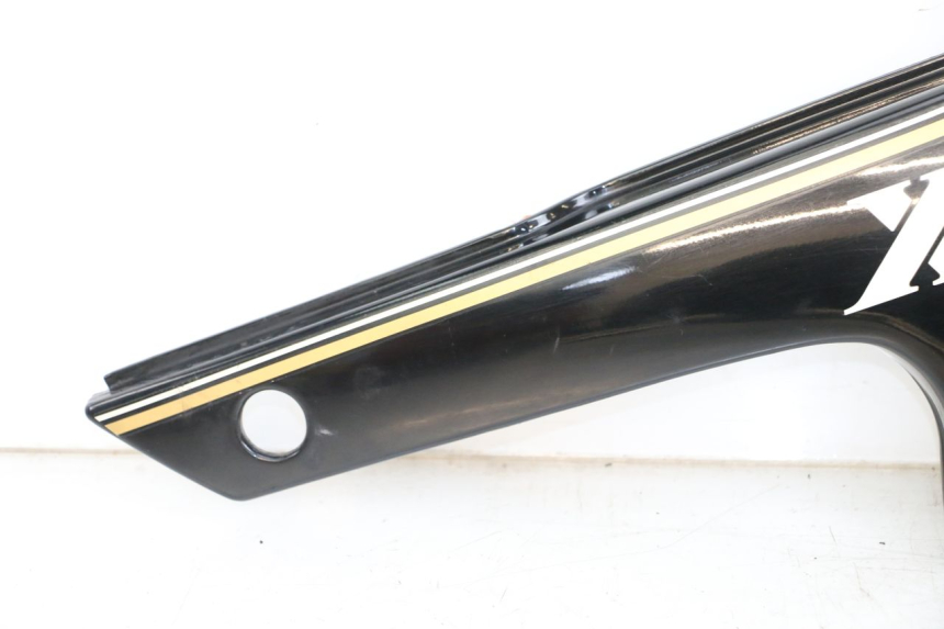 photo de OSŁONA POD SIODŁEM PRAWA YAMAHA XJ F 900 (1983 - 1994) - Punkty mocowania