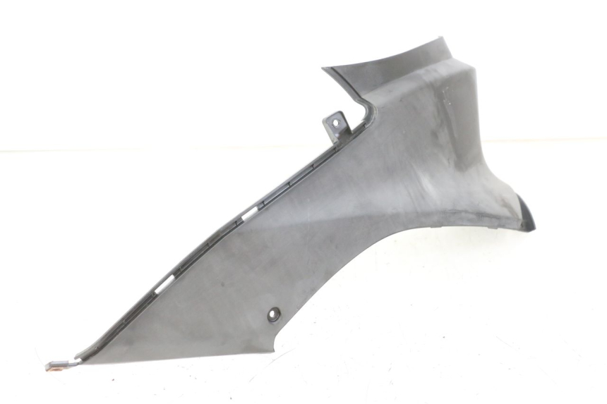 photo de OSŁONA POD SIODŁEM PRAWA YAMAHA NEOS NEO'S 4T 50 (2008 - 2016) - Zbliżenie techniczne
