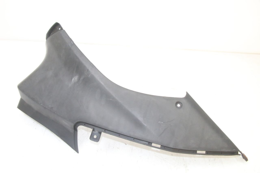 photo de OSŁONA POD SIODŁEM PRAWA YAMAHA NEOS NEO'S 4T 50 (2008 - 2016) - Zoom stanu zużycia