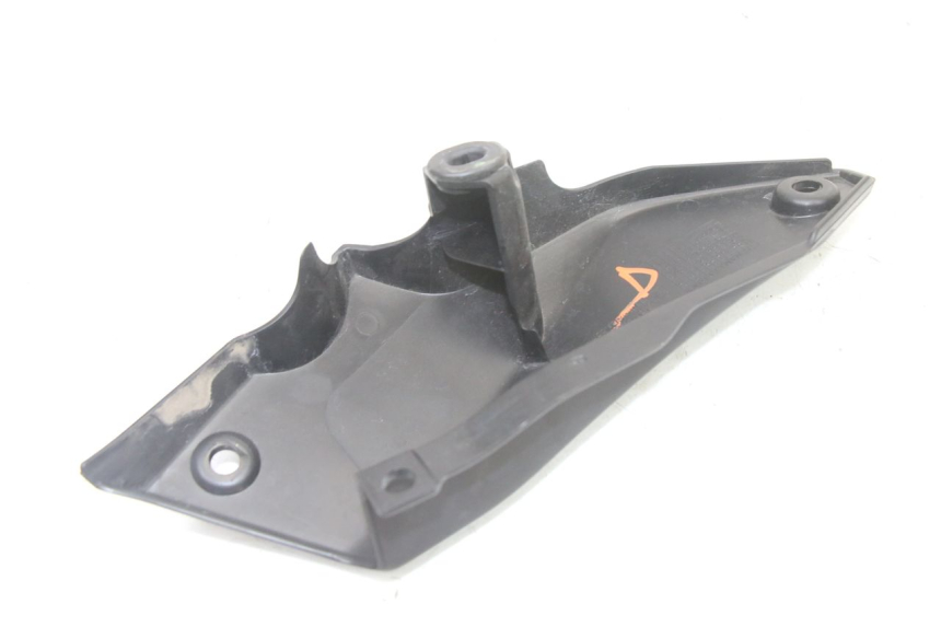 photo de OSŁONA POD SIODŁEM PRAWA YAMAHA TRACER 7 700 (2020 - 2024) - Zoom stanu zużycia