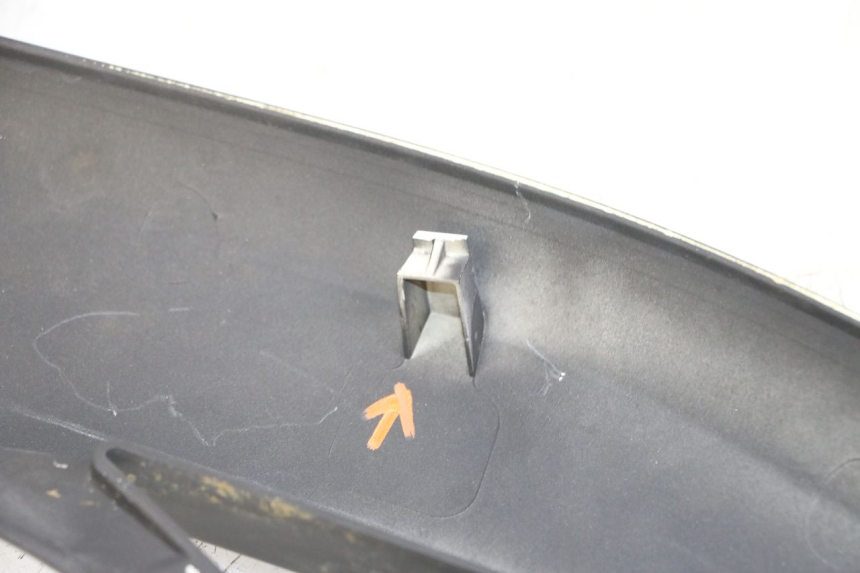 photo de OSŁONA POD SIODŁEM PRAWA YAMAHA X-MAX XMAX ABS 250 (2010 - 2014) - Inny kąt widzenia