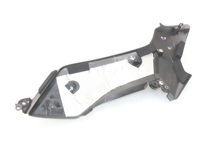 photo de OSŁONA POD SIODŁEM PRAWA KAWASAKI Z Z900 900 (2017 - 2019) - Szczegół części