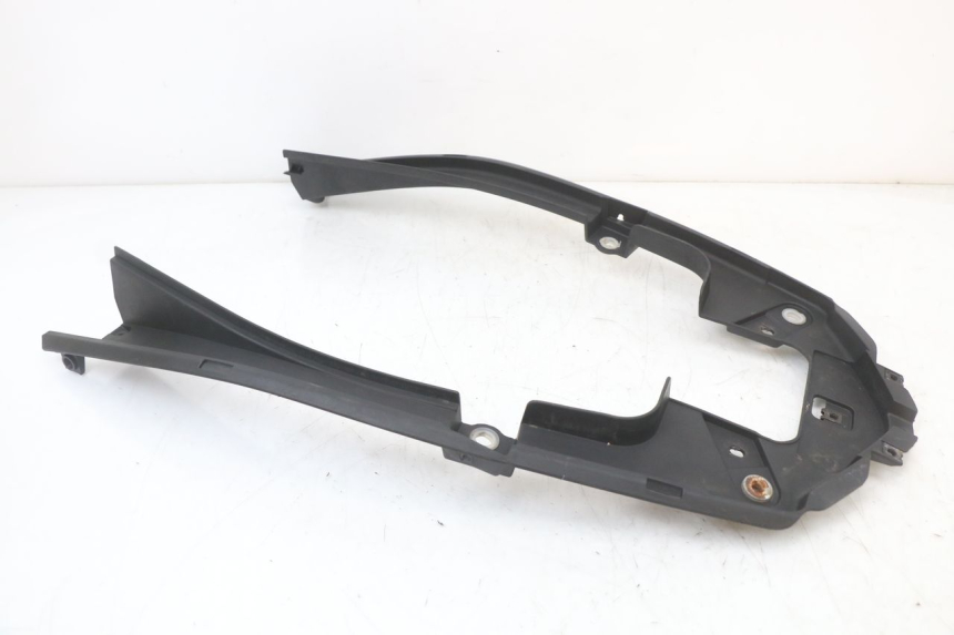 photo de OSŁONA POD SIEDZENIEM LONGJIA EASY MAX 125 (2020 - 2024) - Szczegół części