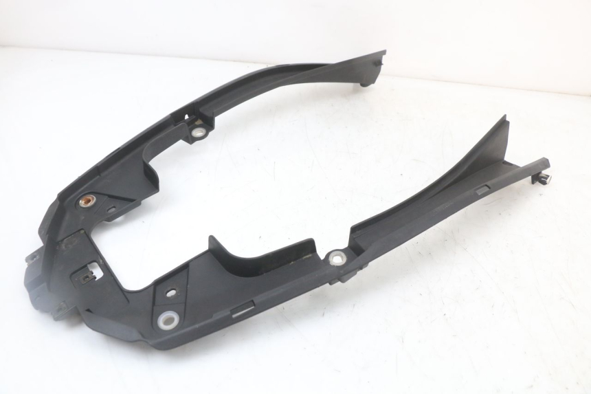 photo de OSŁONA POD SIEDZENIEM LONGJIA EASY MAX 125 (2020 - 2024) - Zoom stanu zużycia