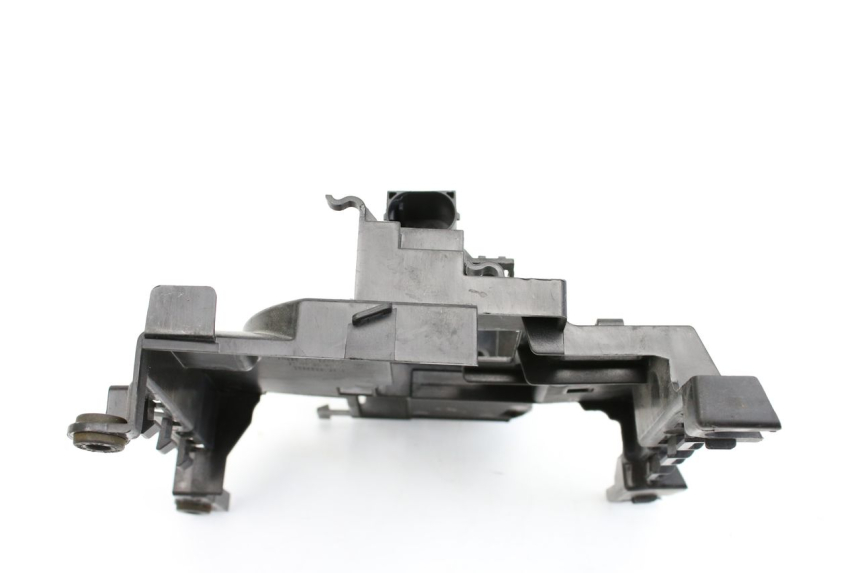 photo de OSŁONA POD SIEDZENIEM BMW F GS K81 850 (2018 - 2023) - Zoom stanu zużycia