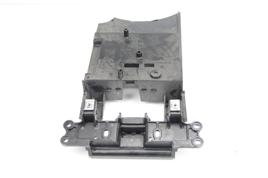 photo de OSŁONA POD SIEDZENIEM YAMAHA FJR ABS 1300 (2006 - 2012) - Zoom stanu zużycia