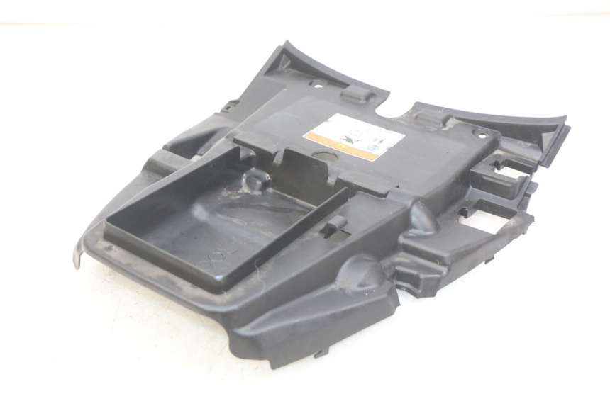 photo de OSŁONA POD SIEDZENIEM HONDA FJS SILVERWING SILVER WING 400 (2009 - 2016) - Inny kąt widzenia