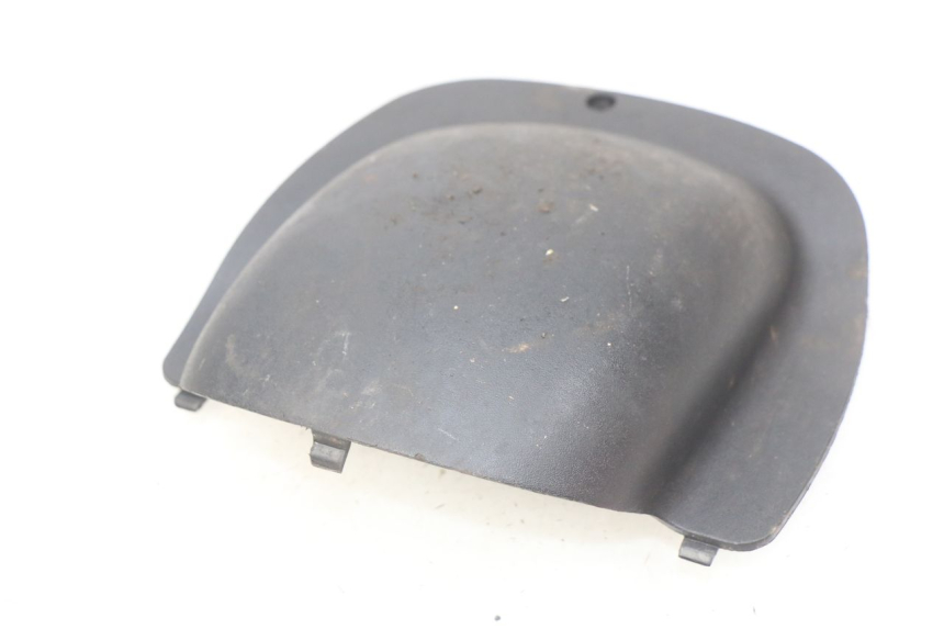 photo de OSŁONA POD SIEDZENIEM PIAGGIO FLY 2T 50 (2004 - 2017) - Zoom stanu zużycia