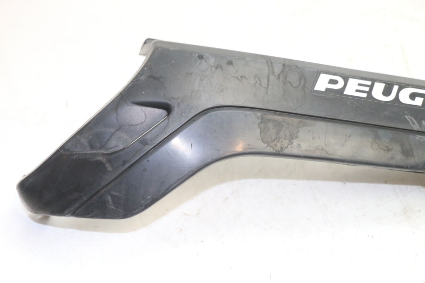photo de OSŁONA POD SIEDZENIEM LEWA PEUGEOT 103 SPX CLIP 50 (1989 - 1992) - Szczegół części