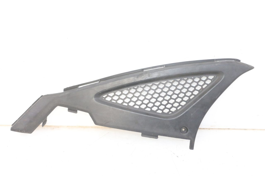 photo de OSŁONA POD LEWYM SIEDZENIEM KYMCO AGILITY NAKED RENOUVO 2T 50 (2011 - 2018) - Widok główny