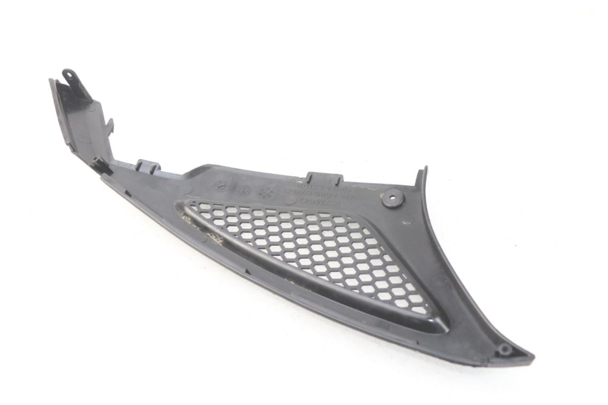 photo de OSŁONA POD LEWYM SIEDZENIEM KYMCO AGILITY RS 2T 50 (2009 - 2013) - Zoom stanu zużycia