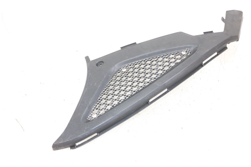 photo de OSŁONA POD LEWYM SIEDZENIEM KYMCO AGILITY RS 4T 50 (2009 - 2013) - Zoom stanu zużycia