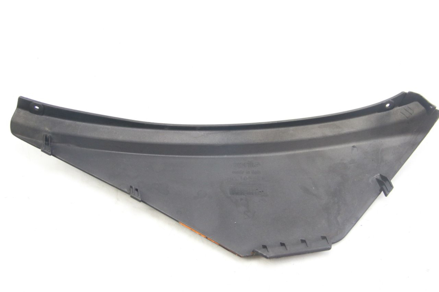 photo de OSŁONA POD LEWYM SIEDZENIEM APRILIA ATLANTIC 500 (2002 - 2003) - Szczegół części