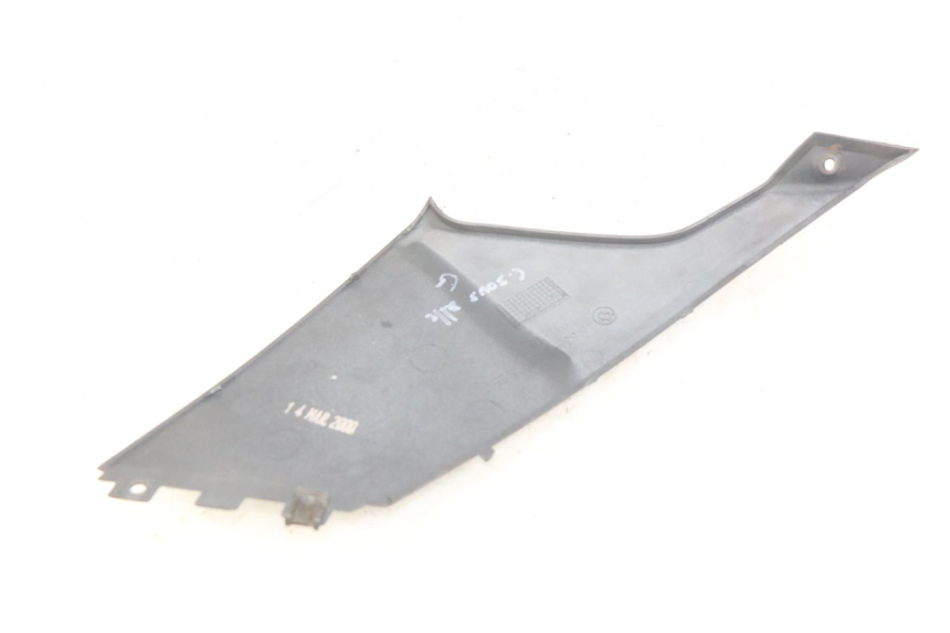 photo de OSŁONA POD LEWYM SIEDZENIEM BMW C1 125 (2000 - 2003) - Zoom stanu zużycia