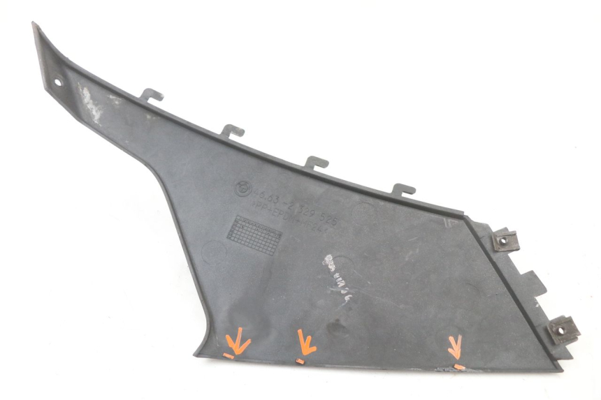 photo de OSŁONA POD LEWYM SIEDZENIEM BMW C1 125 (2000 - 2003) - Inny kąt widzenia