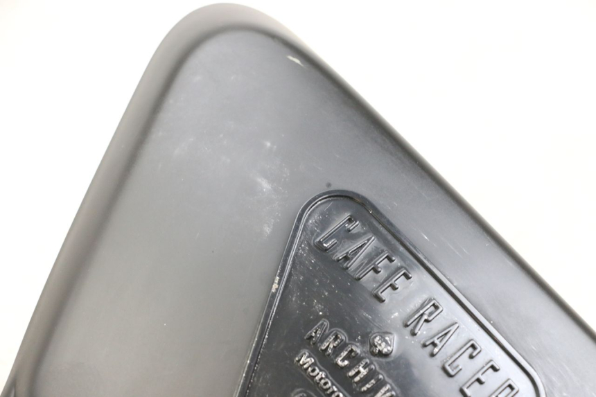 photo de OSŁONA POD LEWYM SIEDZENIEM ARCHIVE CAFE RACER 4T 50 (2019 - 2024) - Zbliżenie techniczne