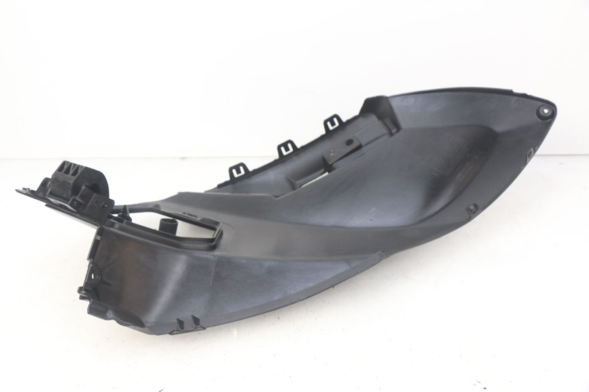 photo de OSŁONA POD LEWYM SIEDZENIEM PEUGEOT CITYSTAR 50 (2013 - 2017) - Zoom stanu zużycia