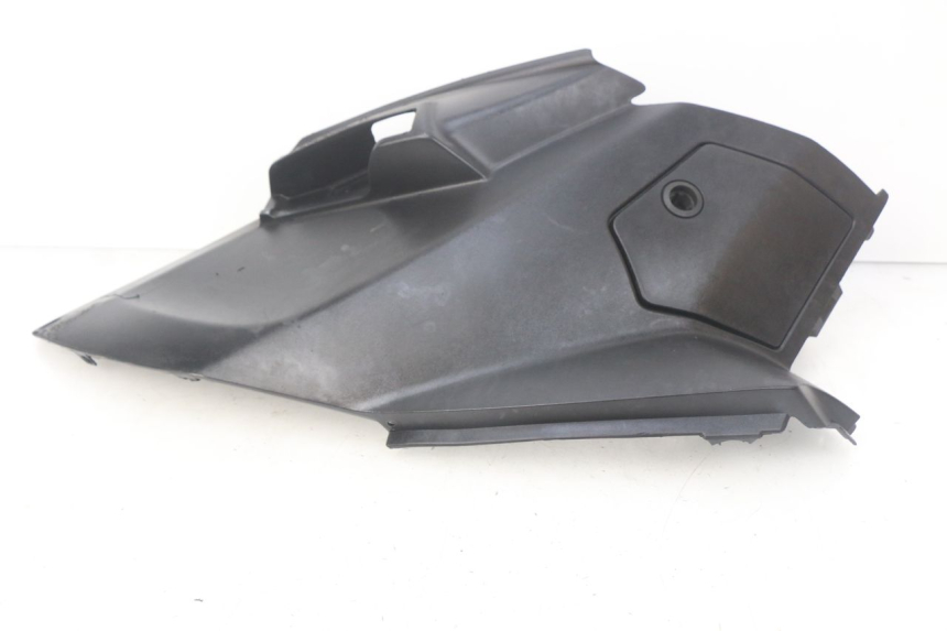 photo de OSŁONA POD LEWYM SIEDZENIEM PEUGEOT CITYSTAR 50 (2013 - 2017) - Widok ogólny