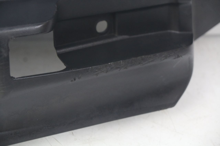 photo de OSŁONA POD LEWYM SIEDZENIEM PEUGEOT CITYSTAR 50 (2013 - 2017) - Część sprawdzona