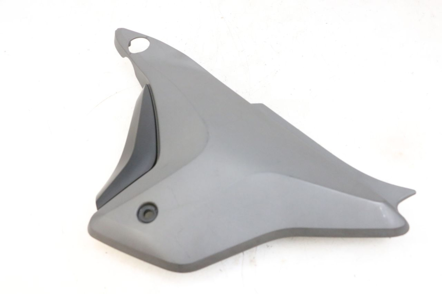 photo de OSŁONA POD LEWYM SIEDZENIEM KSR CODE 125 (2018 - 2020) - Punkty mocowania