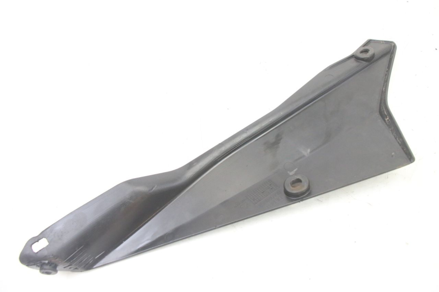 photo de OSŁONA POD LEWYM SIEDZENIEM DERBI SENDA SM DRD X-TREME 50 (2011 - 2017) - Zoom stanu zużycia