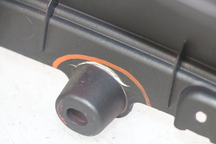 photo de OSŁONA POD LEWYM SIEDZENIEM PEUGEOT DJANGO 4T 50 (2014 - 2019) - Widok ogólny