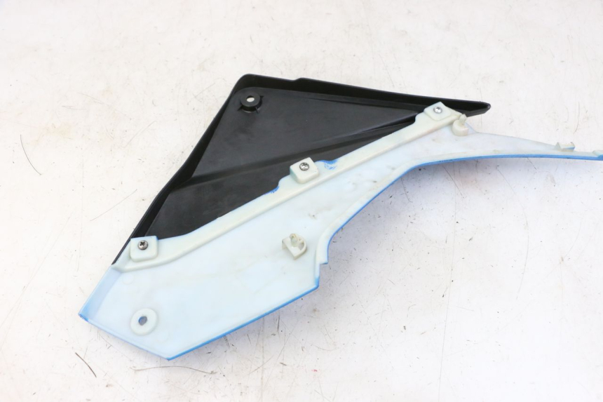 photo de OSŁONA POD LEWYM SIEDZENIEM EBROH BRAVO GLE 1 (2020 - 2024) - Szczegół części