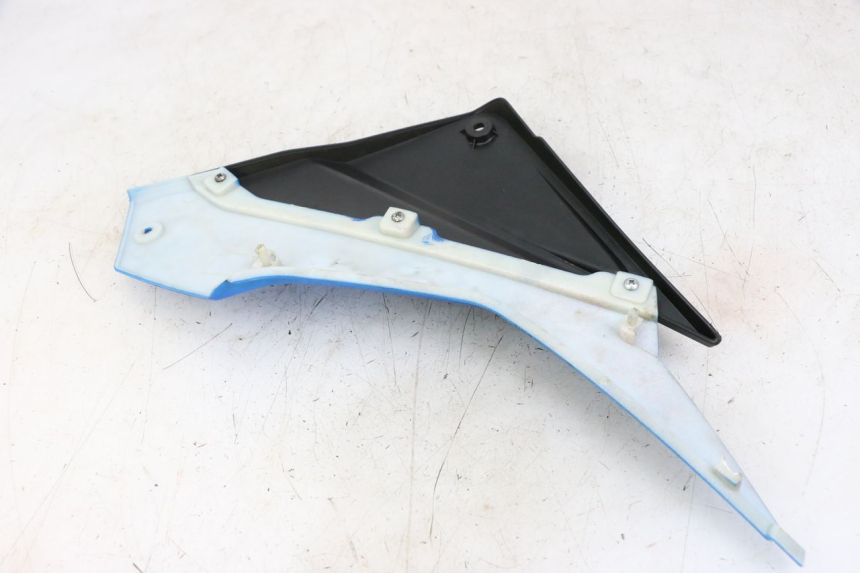 photo de OSŁONA POD LEWYM SIEDZENIEM EBROH BRAVO GLE 1 (2020 - 2024) - Zoom stanu zużycia