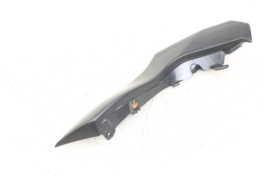 photo de OSŁONA POD LEWYM SIEDZENIEM KAWASAKI ER-6 ER6 N 650 (2012 - 2016) - Zbliżenie techniczne
