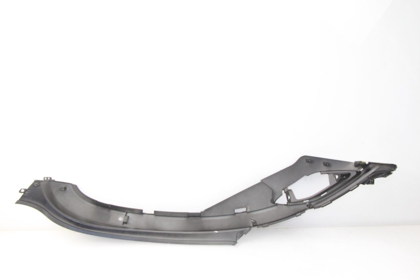 photo de OSŁONA POD LEWYM SIEDZENIEM SYM FIDDLE 3 III 125 (2014 - 2020) - Zbliżenie techniczne