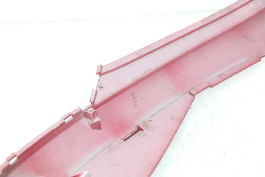 photo de OSŁONA POD LEWYM SIEDZENIEM SYM FIDDLE 3 III 125 (2014 - 2020) - Inny kąt widzenia