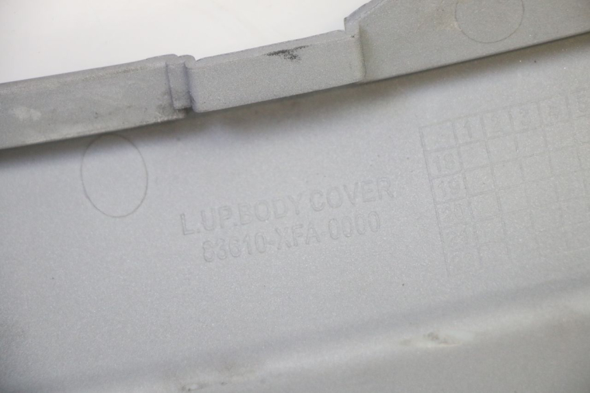 photo de OSŁONA POD LEWYM SIEDZENIEM SYM FIDDLE 3 III 125 (2014 - 2020) - Widok produktu